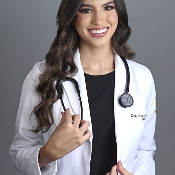 Ana Cláudia Ribeiro Santos Cruz